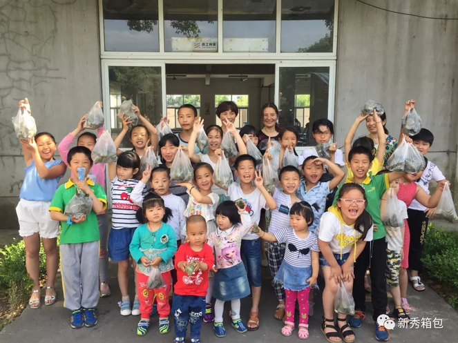 1529137855348342.png blob.png